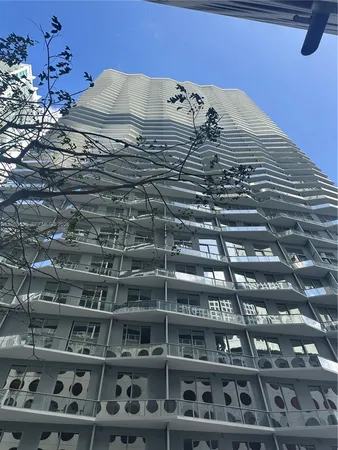 $7,500 | 77 Southeast 5th Street, Unit 2506, Miami, FL 33131