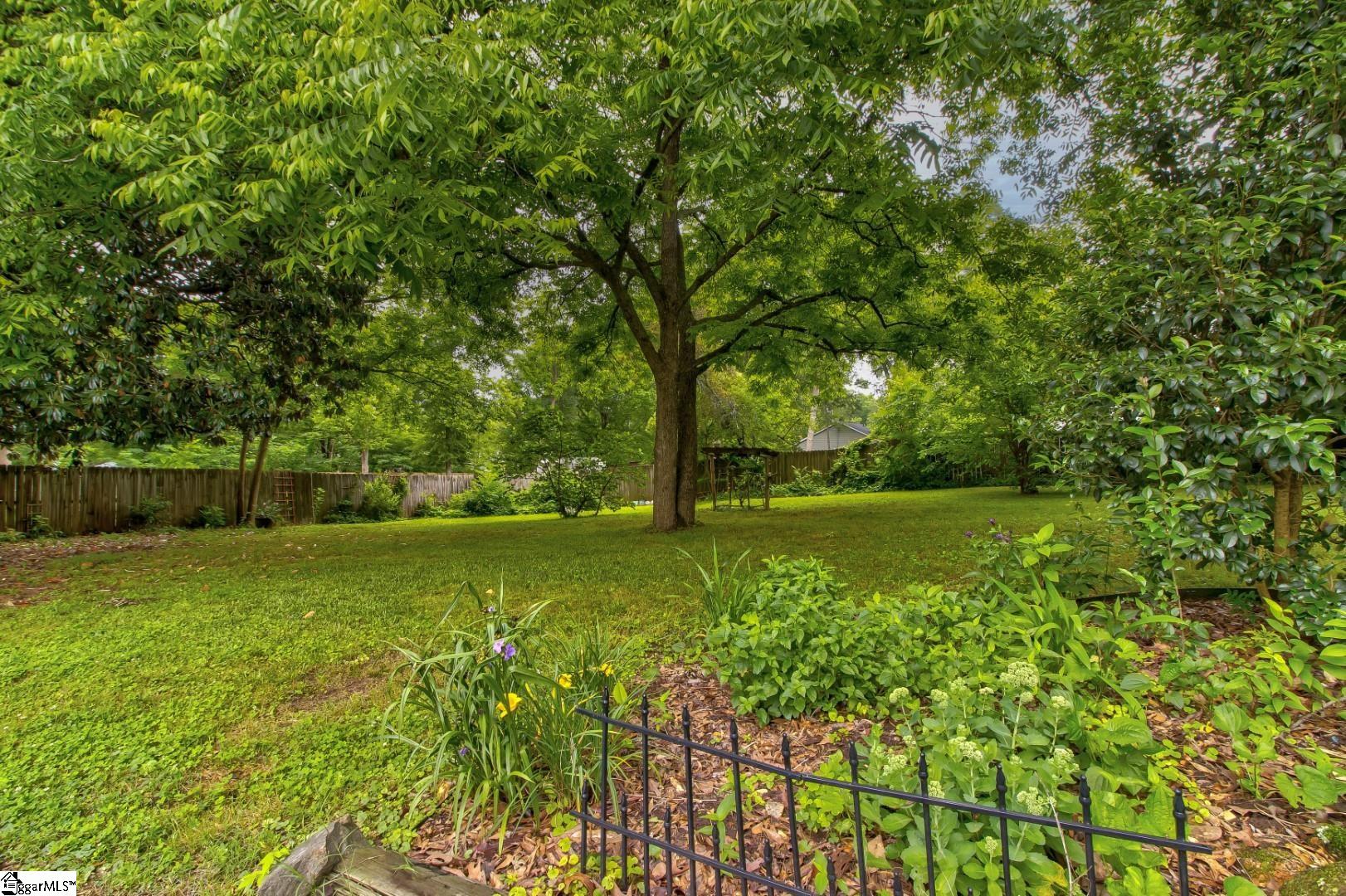 113 Ackley Road Greenville, SC 29607 - Photo 33 of 36