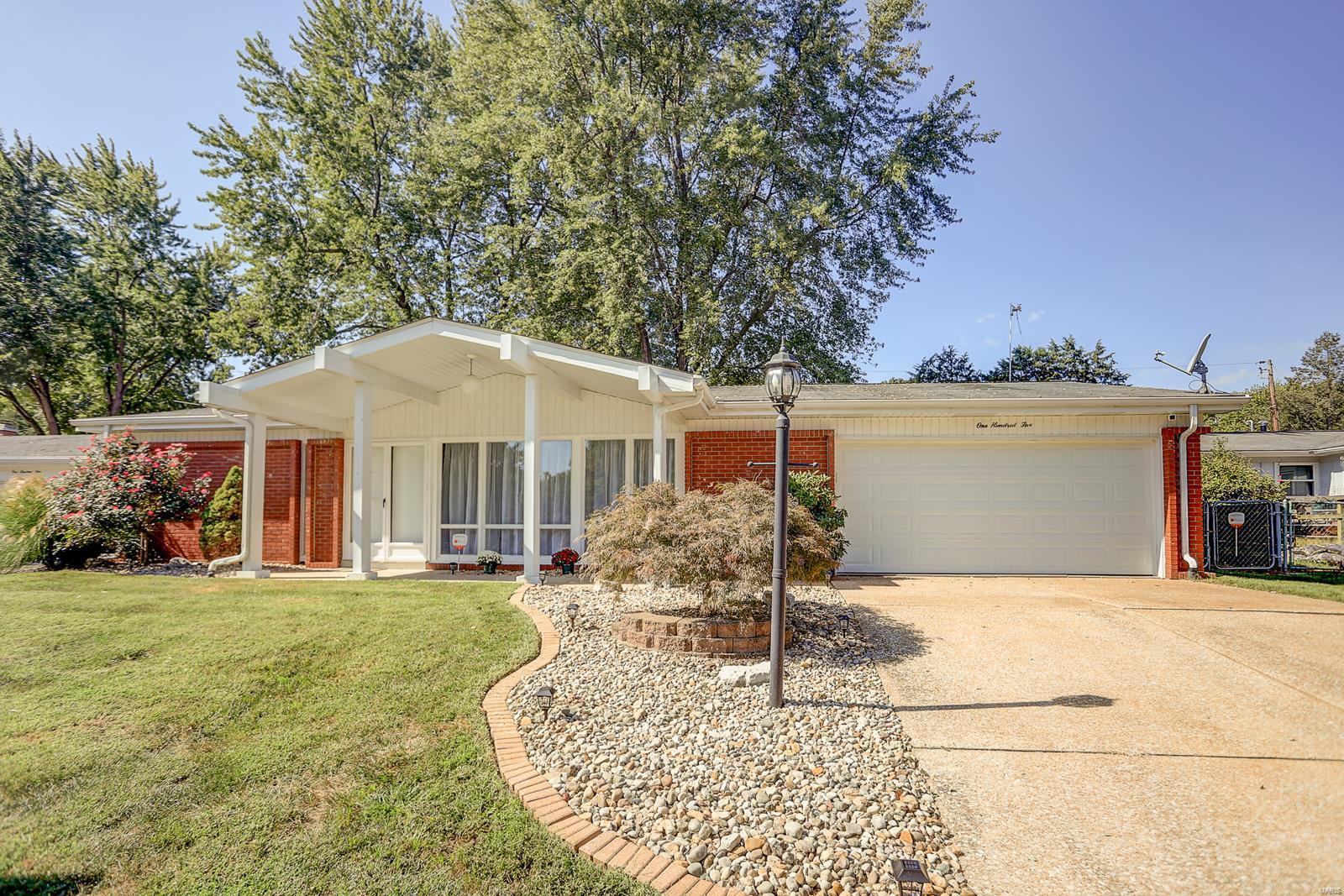 105 Sumter Drive Belleville, IL 62221 - Photo 2 of 44