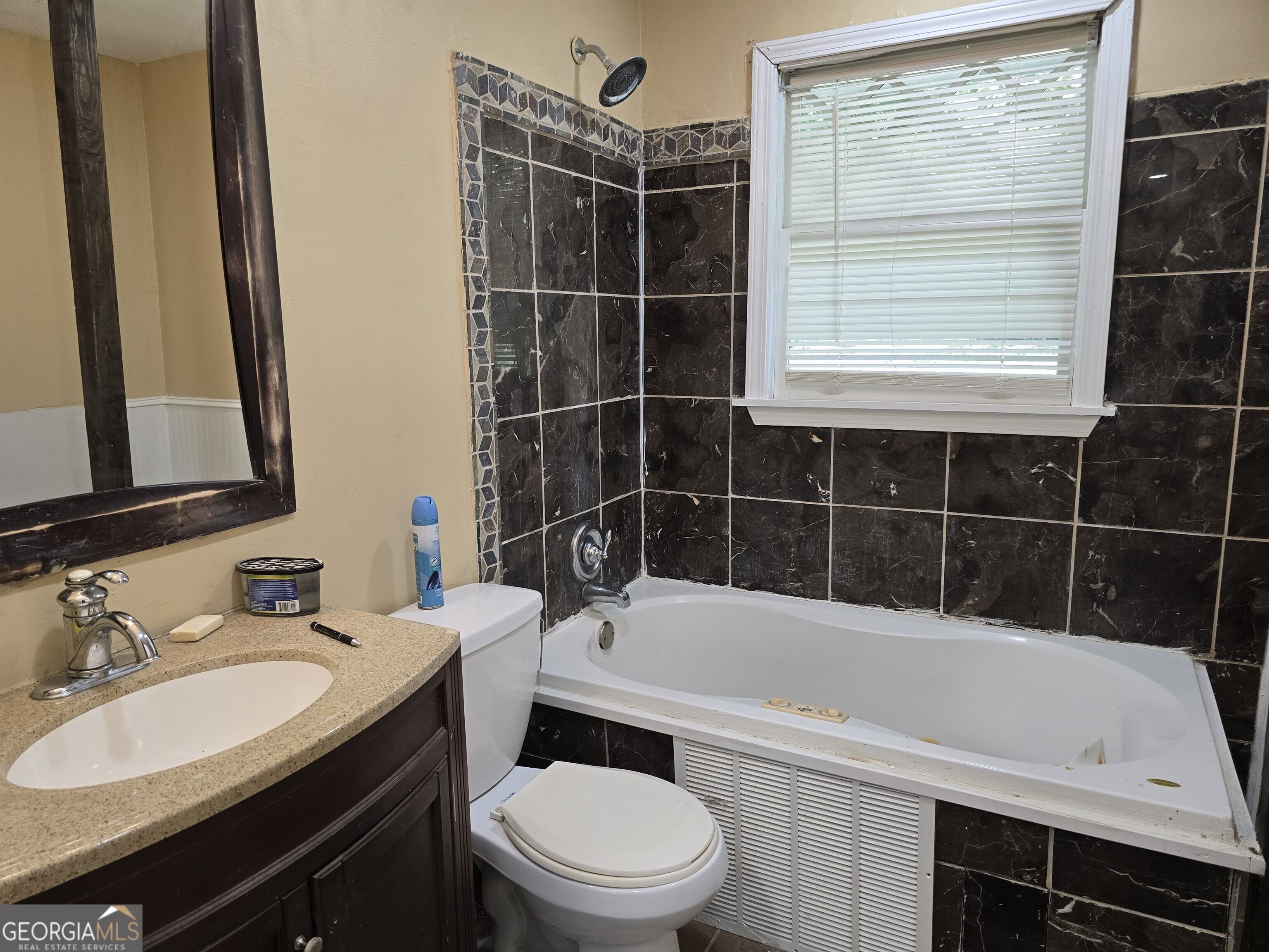3220 Memorial Drive Decatur, GA 30032 - Photo 6 of 8 Gallery Image 6