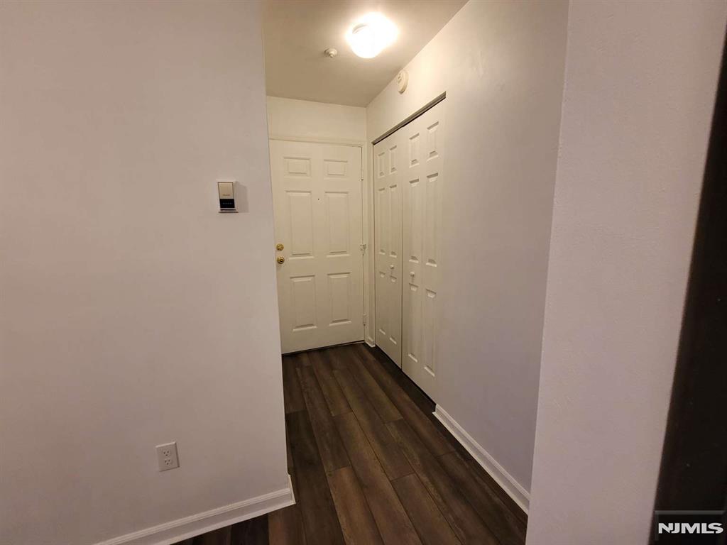 2004 Hawthorne Lane Mahwah, NJ 07430 - Photo 8 of 8