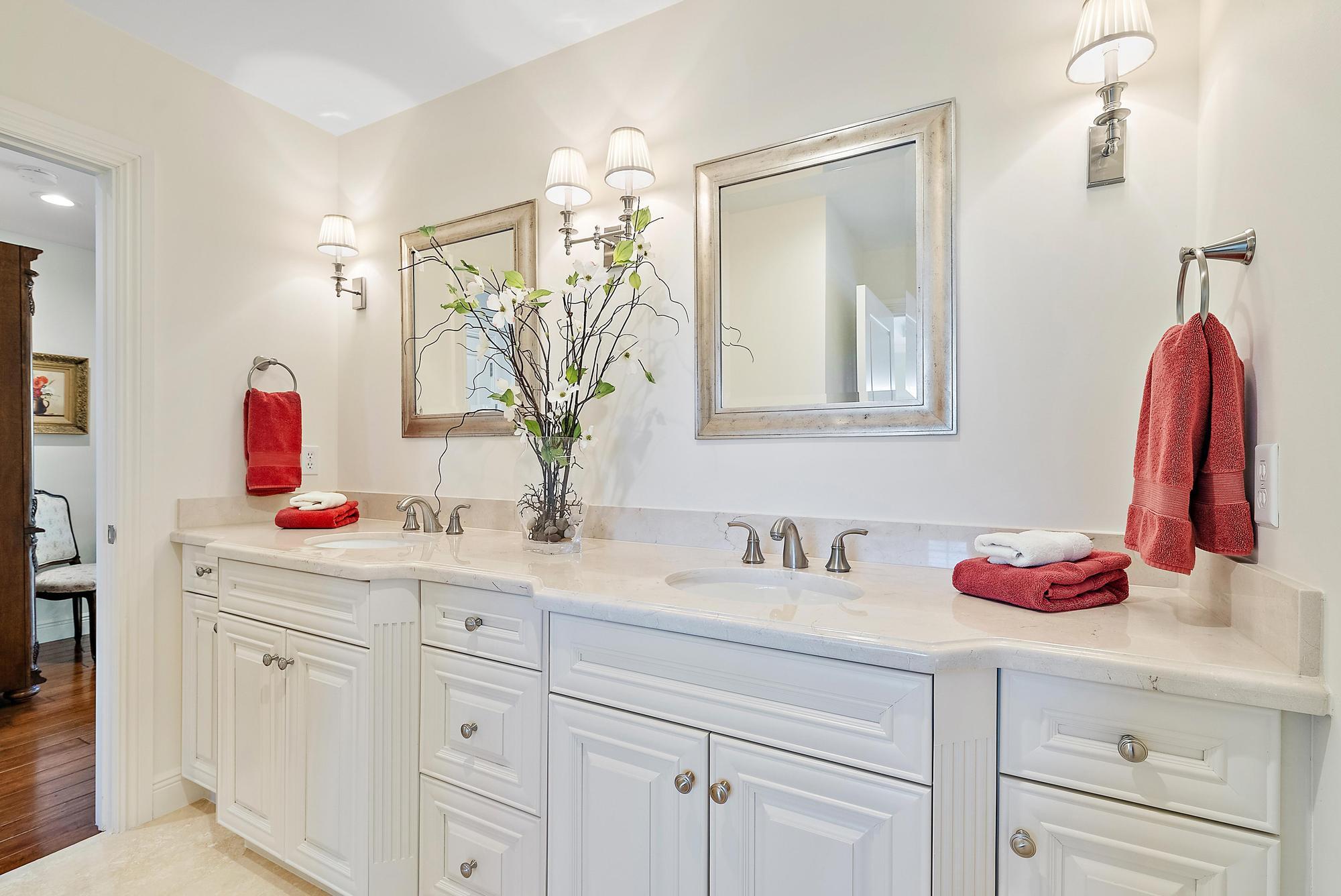 126 Tierra Lane, Unit 2 Jupiter, FL 33477 - Photo 33 of 59 126 Tierra Ln 2-46