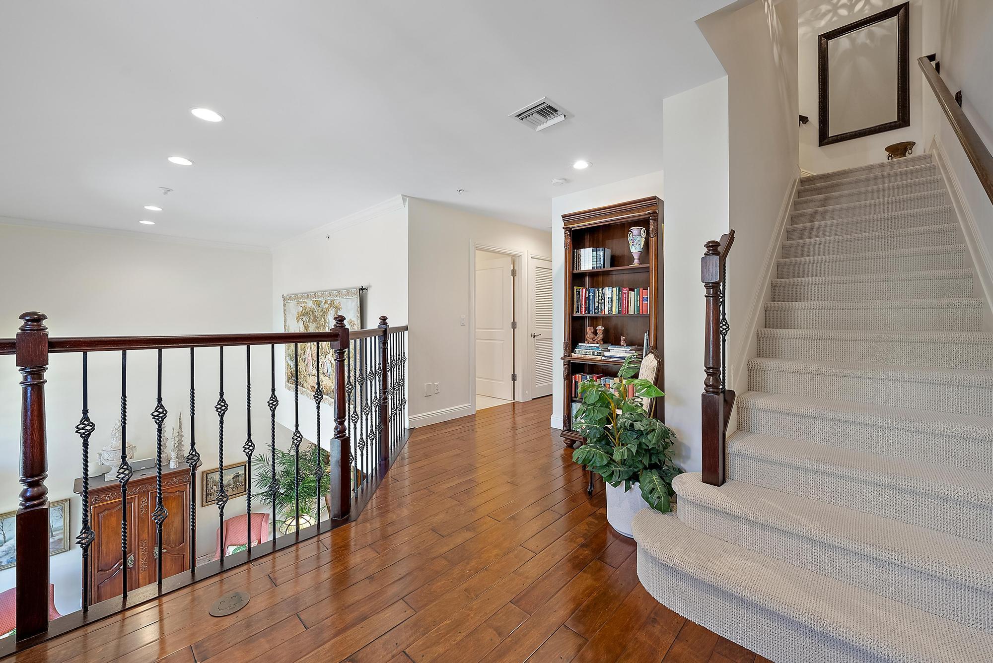 126 Tierra Lane, Unit 2 Jupiter, FL 33477 - Photo 36 of 59 126 Tierra Ln 2-49