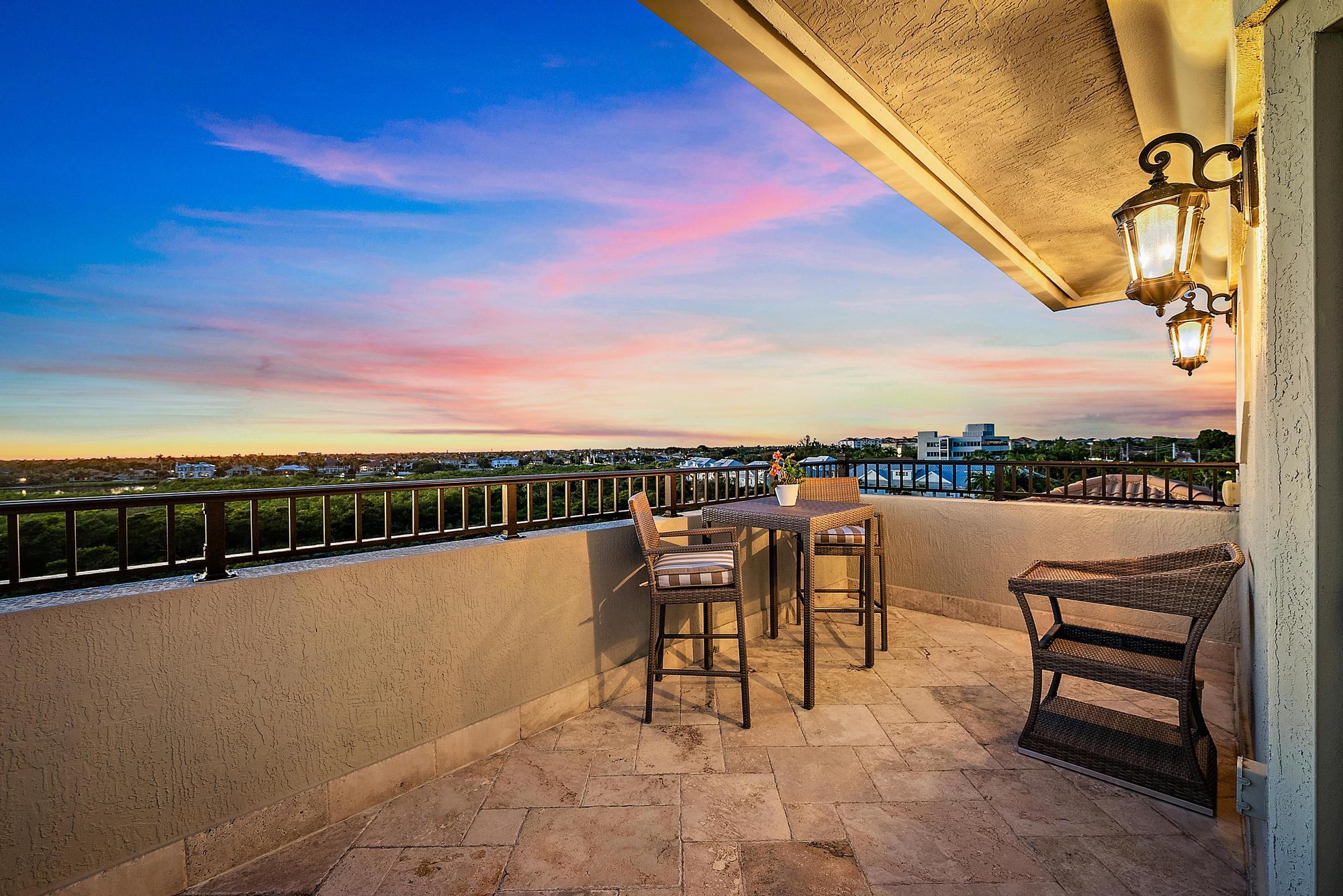 126 Tierra Lane, Unit 2 Jupiter, FL 33477 - Photo 48 of 59 126 Tierra Ln 2 -10