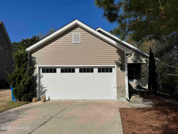 $2,400 | 315 Long Pond Drive, Sneads Ferry, NC 28460