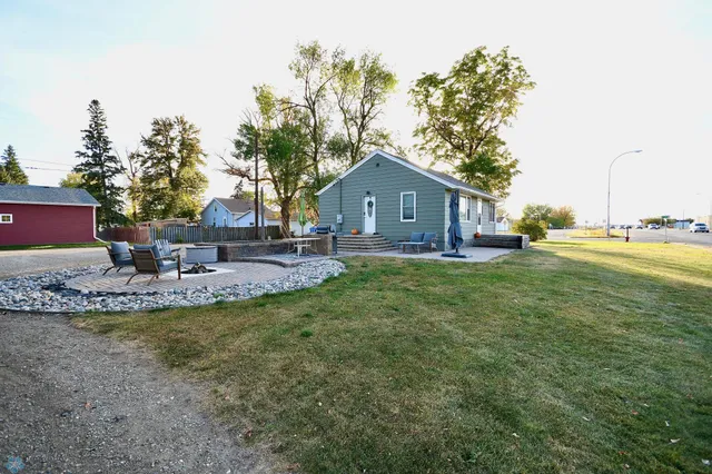 $170,000 | 310 Center Avenue West, Dilworth, MN 56529