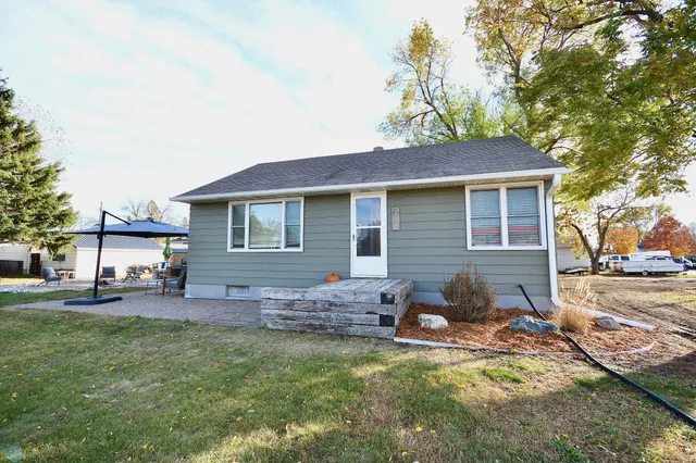$170,000 | 310 Center Avenue West, Dilworth, MN 56529