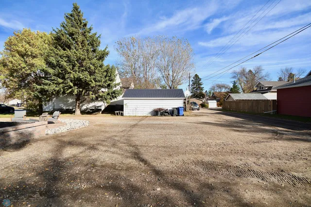 $170,000 | 310 Center Avenue West, Dilworth, MN 56529