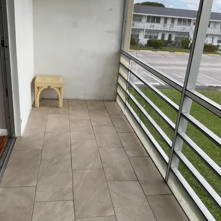 $1,250 | 231 Berkshire K, West Palm Beach, FL 33417