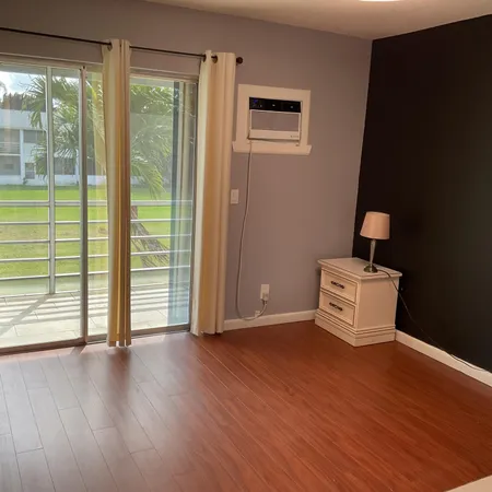 $1,250 | 231 Berkshire K, West Palm Beach, FL 33417