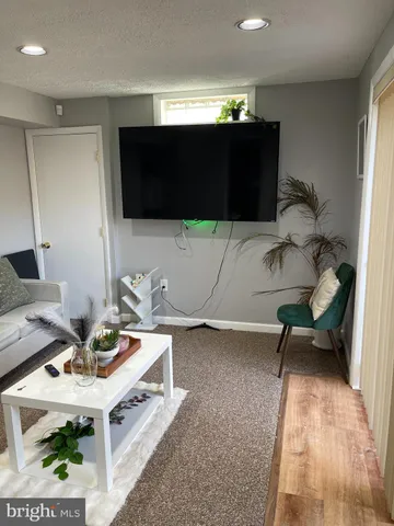 $1,400 | 1202 Rosemere Avenue, Silver Spring, MD 20904