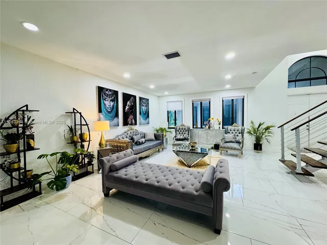 a view of entryway and hall