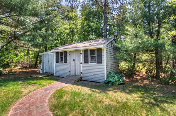 33 Lawrence Road Plymouth, MA 02360 - Photo 8 of 30 Gallery Image 8