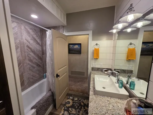 $1,069,000 | 264 South 5000 West, Rexburg, ID 83440