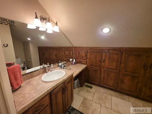 $1,069,000 | 264 South 5000 West, Rexburg, ID 83440
