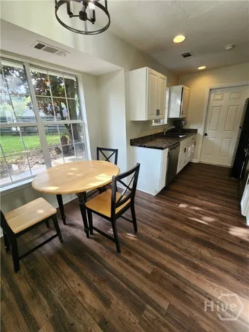 $2,300 | 266 Bald Eagle Drive, Richmond Hill, GA 31324