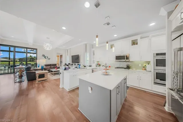 $2,295,000 | 4616 Azalea Drive, Naples, FL 34119