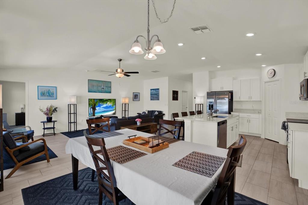 13108 Palmerston Road Riverview, FL 33579 - Photo 14 of 36