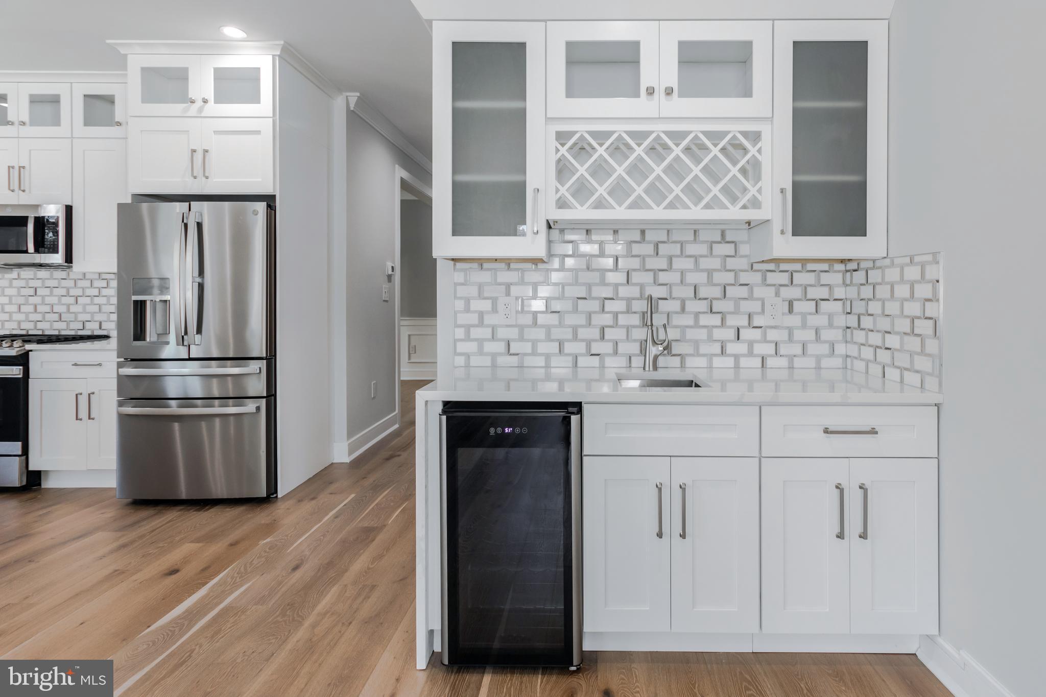 10 Clover Lane Wayne, PA 19087 - Photo 19 of 66 Wet Bar