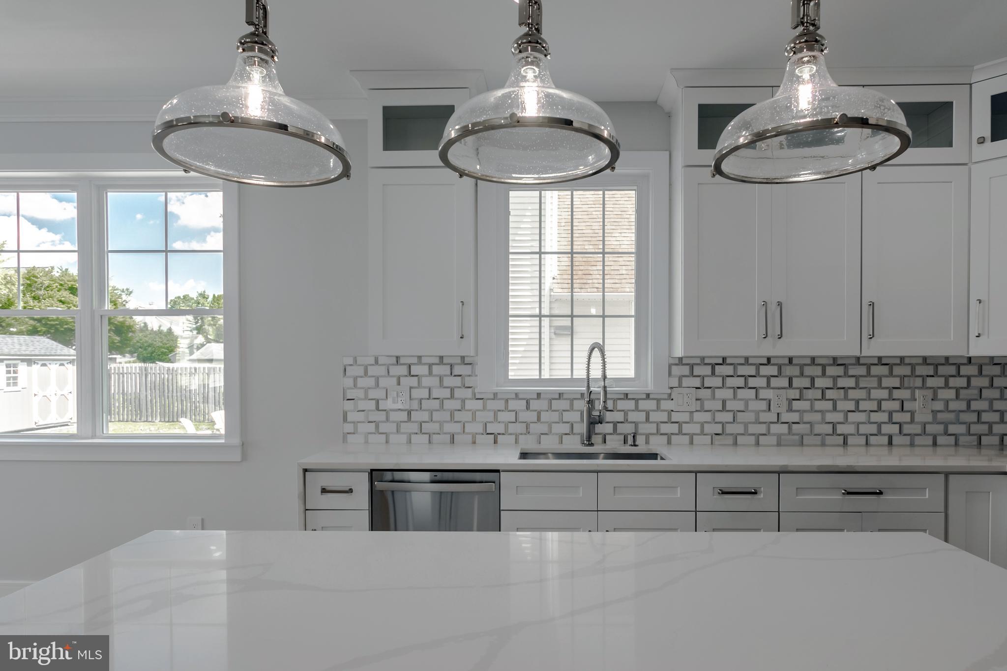 10 Clover Lane Wayne, PA 19087 - Photo 24 of 66 Kitchen