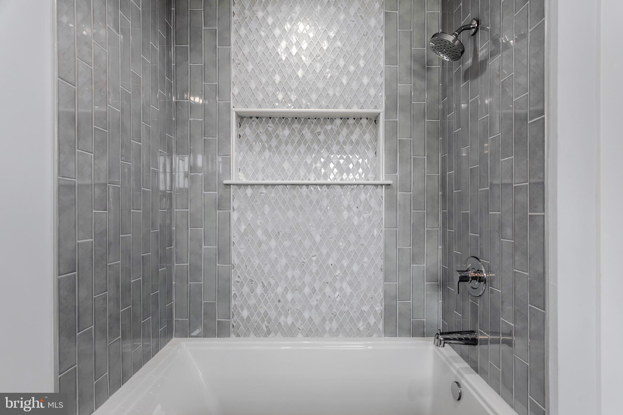 10 Clover Lane Wayne, PA 19087 - Photo 56 of 66 3rd Flr Bath