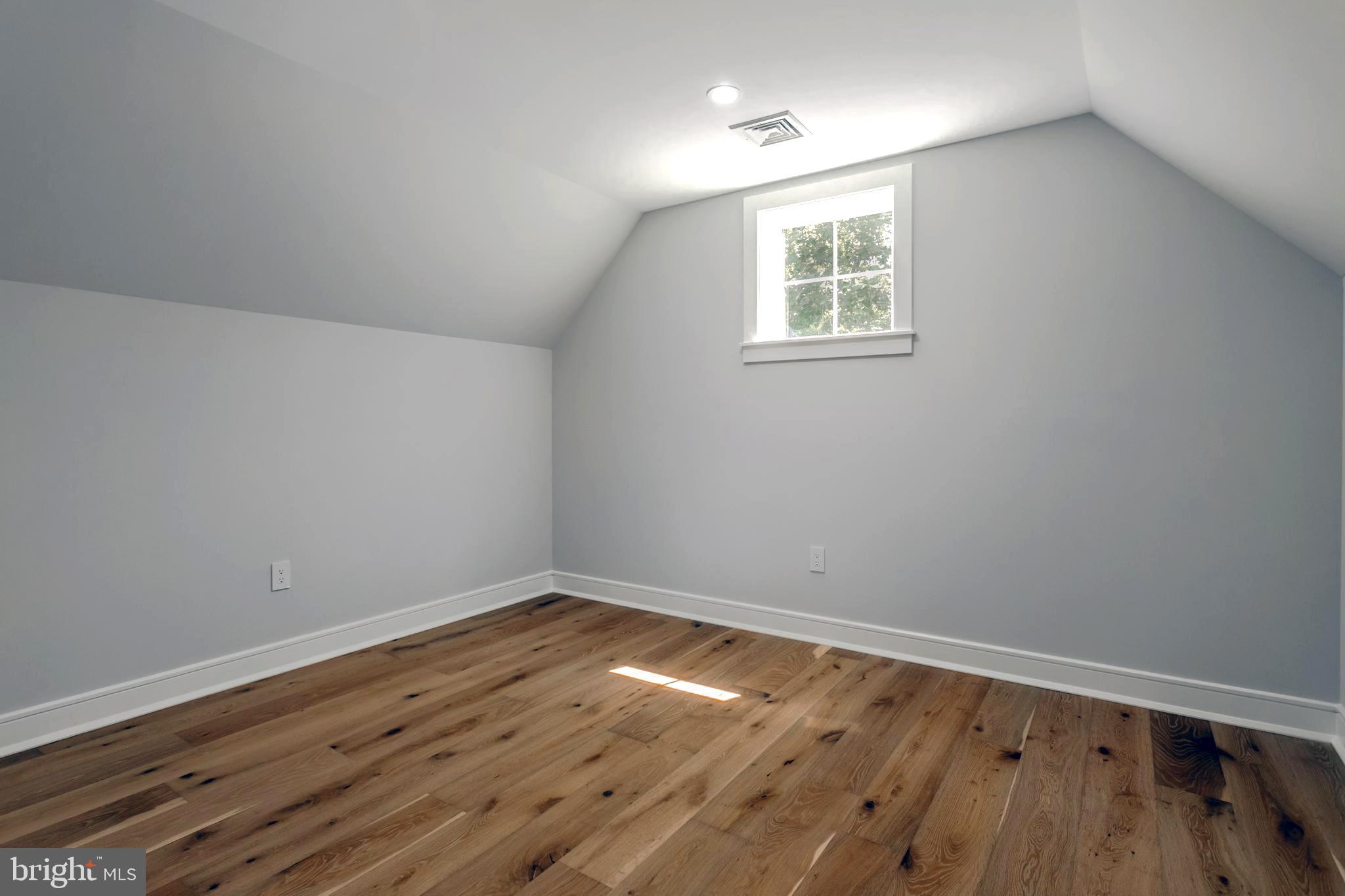 10 Clover Lane Wayne, PA 19087 - Photo 60 of 66 3rd Flr "Open Space" to Study or Congregate