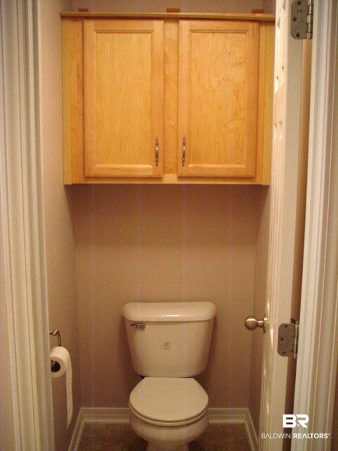 16752 Sugar Loop Foley, AL 36535 - Photo 18 of 34 Master water closet