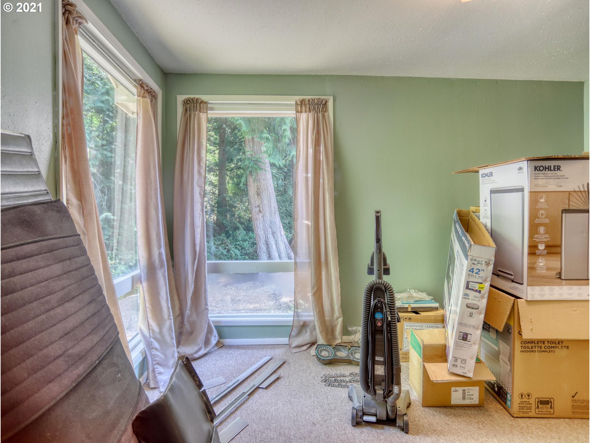 21070 Southeast Bornstedt Road Sandy, OR 97055 - Photo 17 of 31 a view of a room with gym equipment