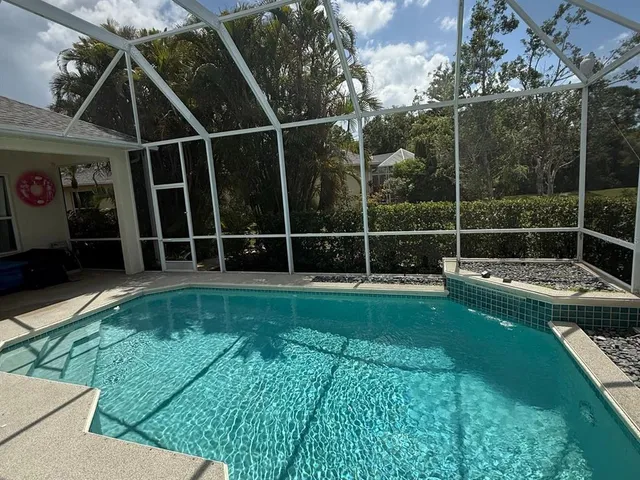 $5,500 | 7714 Ashley Circle, Bradenton, FL 34201