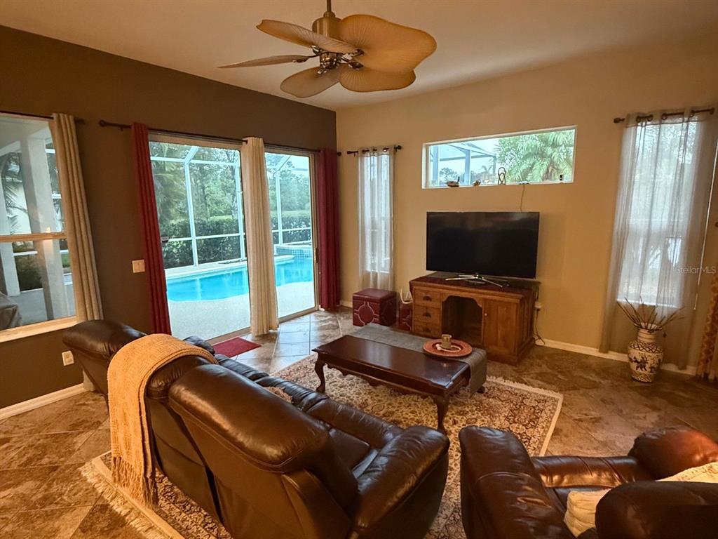 7714 Ashley Circle Bradenton, FL 34201 - Photo 9 of 30