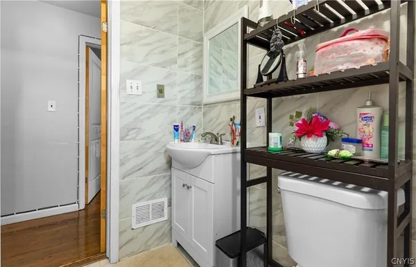 $210,000 | 1809 Lansing Street, Utica, NY 13501