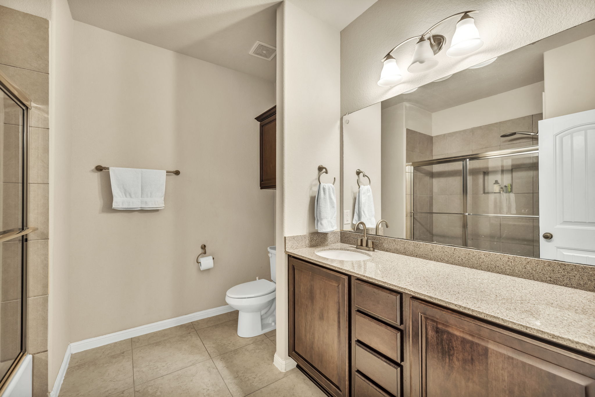 7320 Bandera Ranch Trail, Unit B Austin, TX 78750 - Photo 24 of 27 Additional full bathroom on second level