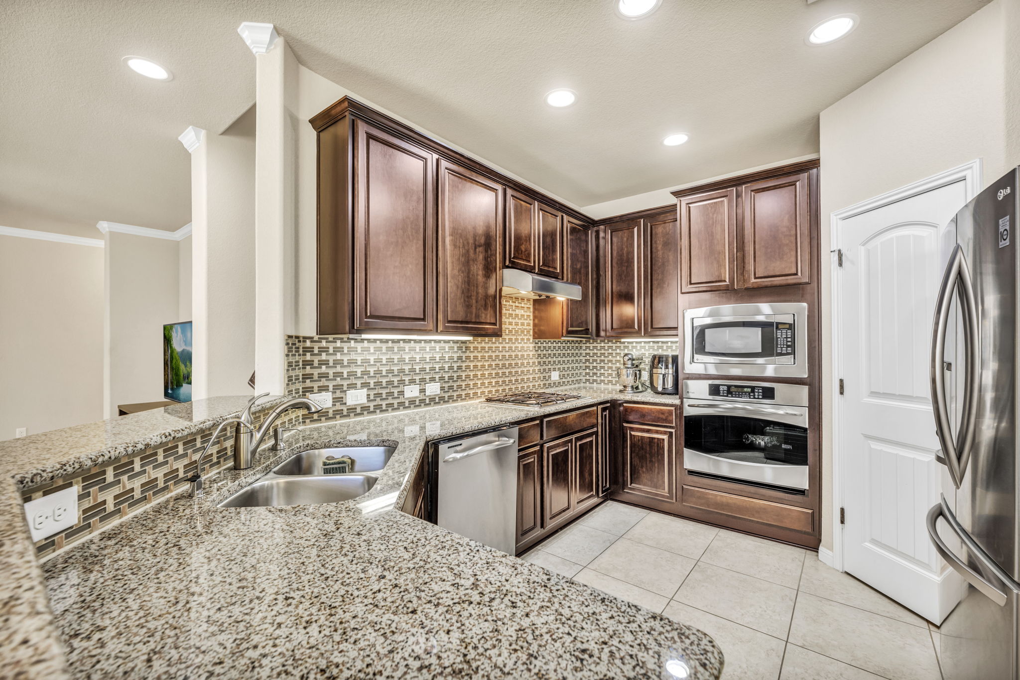 7320 Bandera Ranch Trail, Unit B Austin, TX 78750 - Photo 7 of 27