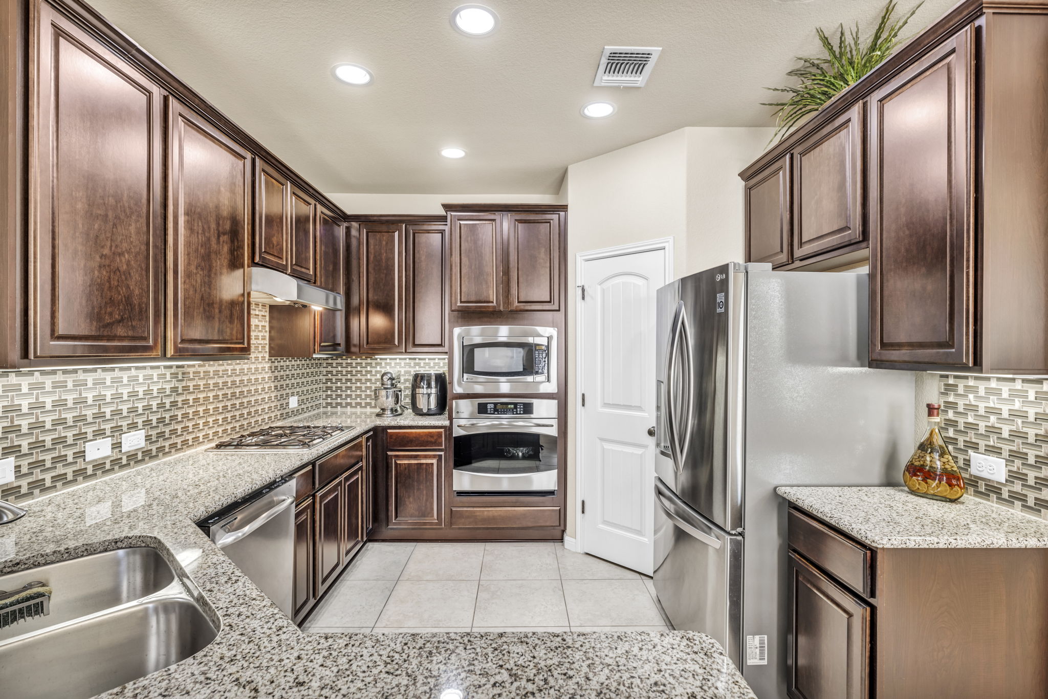 7320 Bandera Ranch Trail, Unit B Austin, TX 78750 - Photo 10 of 27