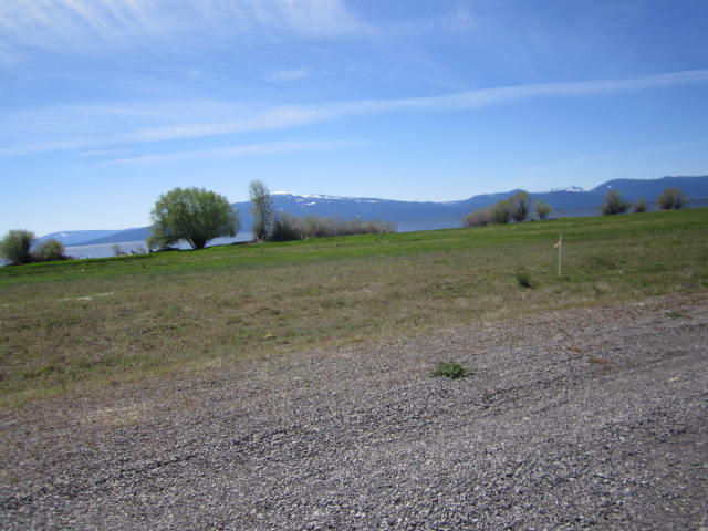 Clearview Drive Chiloquin, OR 97624 - Photo 10 of 14 a view of a field with an ocean