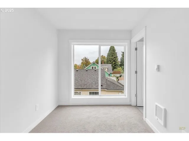 $299,900 | 9416 North Bristol Avenue, Portland, OR 97203