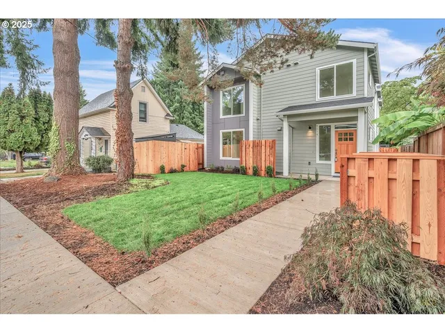 $299,900 | 9416 North Bristol Avenue, Portland, OR 97203