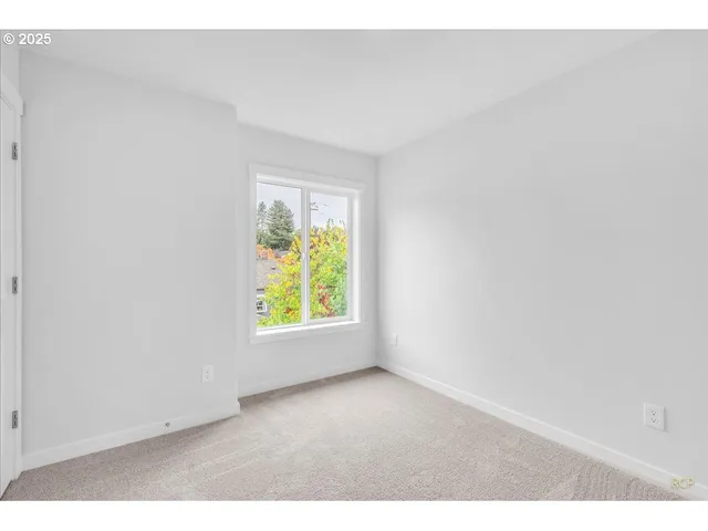 $299,900 | 9416 North Bristol Avenue, Portland, OR 97203