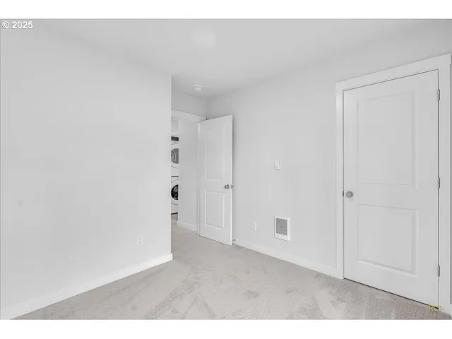 $299,900 | 9416 North Bristol Avenue, Portland, OR 97203