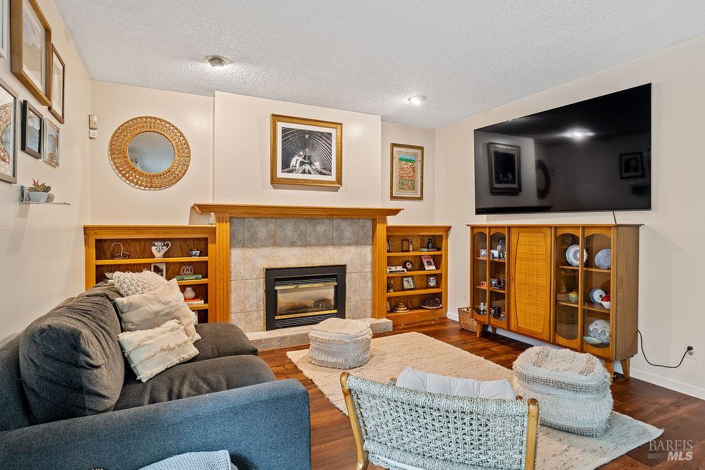 2635 Canterbury Drive Santa Rosa, CA 95405 - Photo 20 of 72