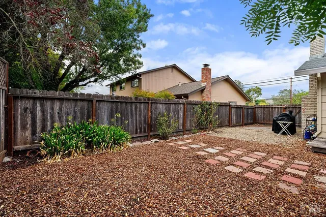 $775,000 | 2635 Canterbury Drive, Santa Rosa, CA 95405