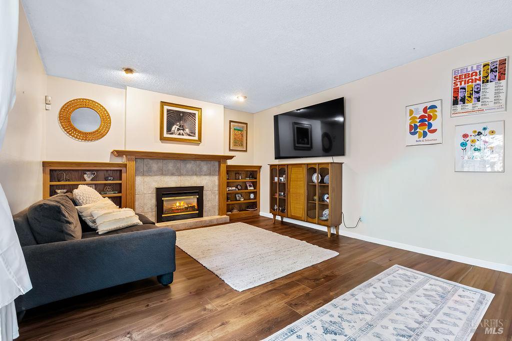 2635 Canterbury Drive Santa Rosa, CA 95405 - Photo 7 of 72