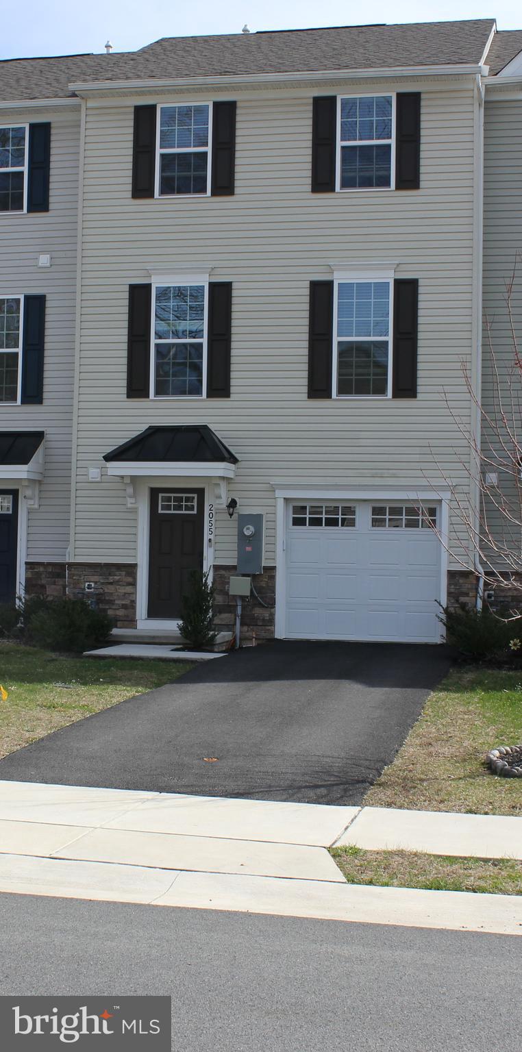 2055 Rivers Drive Newark, DE 19702 - Photo 2 of 32