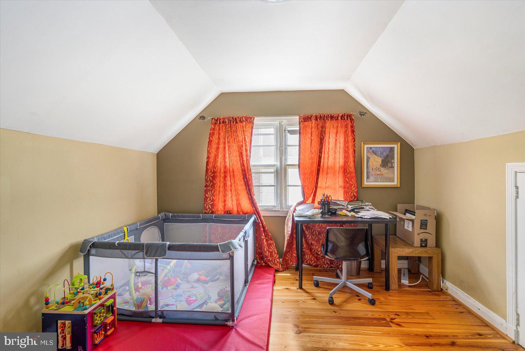 810 Cliffedge Road Pikesville, MD 21208 - Photo 26 of 39 Gallery Image 26