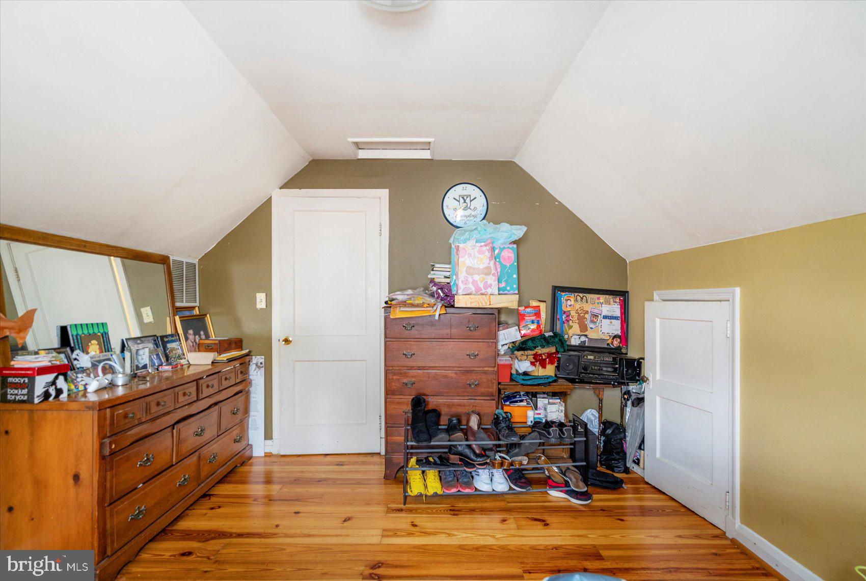 810 Cliffedge Road Pikesville, MD 21208 - Photo 27 of 39 Gallery Image 27