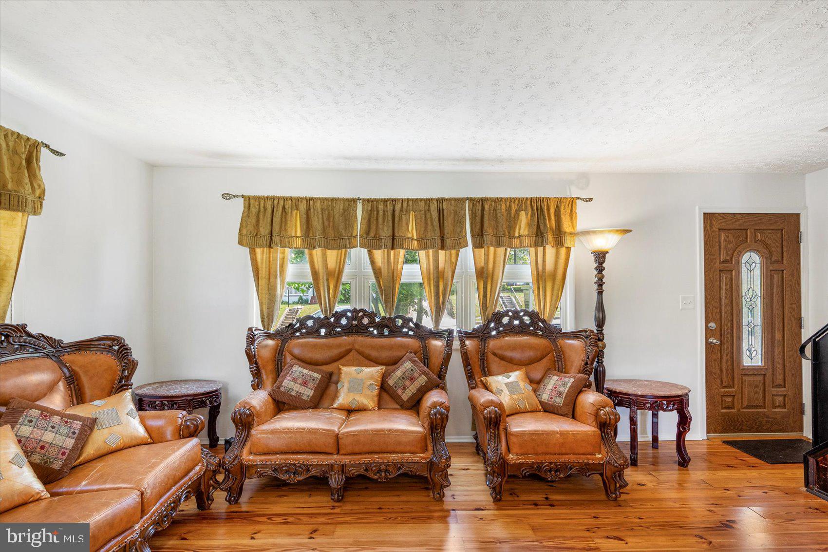 810 Cliffedge Road Pikesville, MD 21208 - Photo 8 of 39 Gallery Image 8