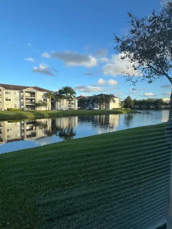 $1,950 | 8060 North Nob Hill Road, Unit 106, Tamarac, FL 33321