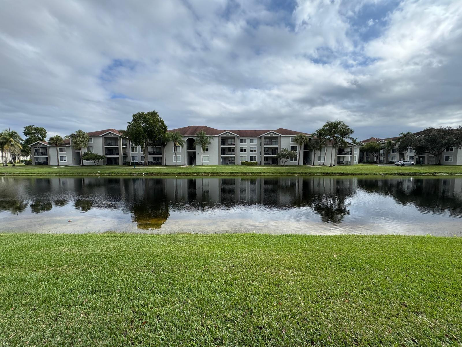 8060 North Nob Hill Road, Unit 106 Tamarac, FL 33321 - Photo 5 of 18 Photo 5