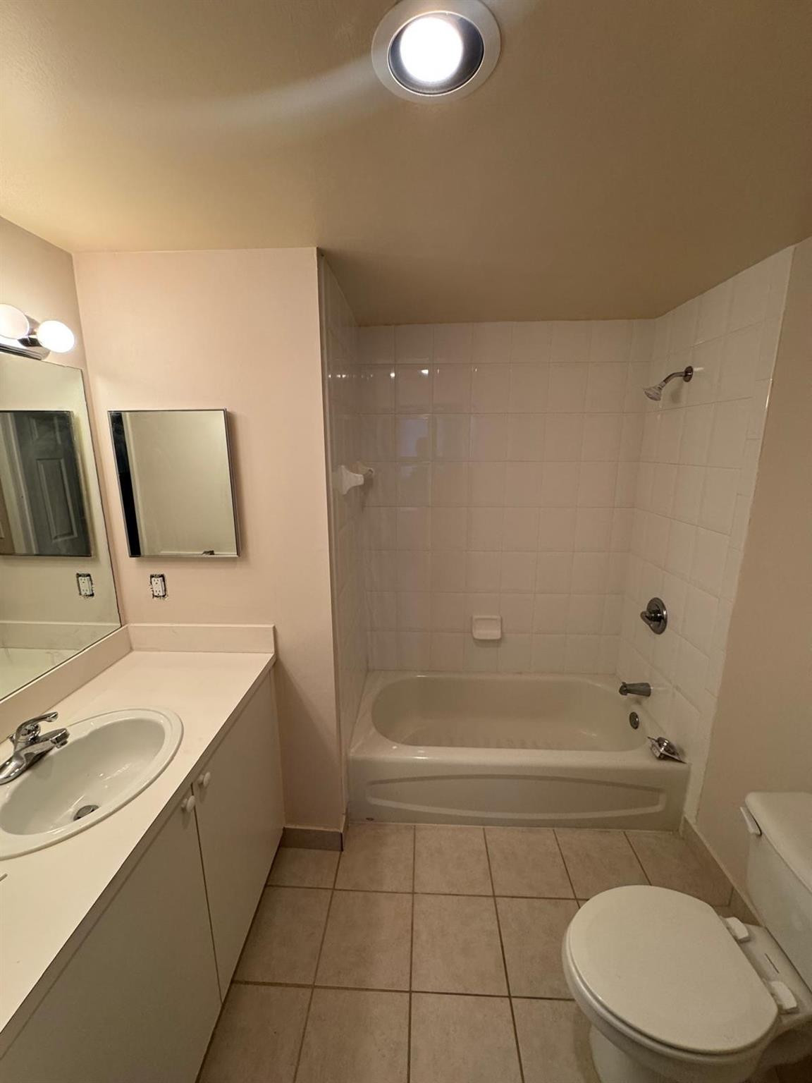 8060 North Nob Hill Road, Unit 106 Tamarac, FL 33321 - Photo 7 of 18 Photo 7