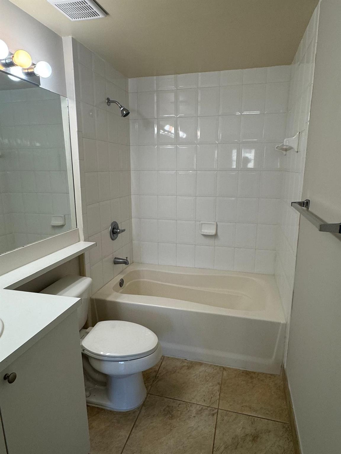 8060 North Nob Hill Road, Unit 106 Tamarac, FL 33321 - Photo 8 of 18 Photo 8